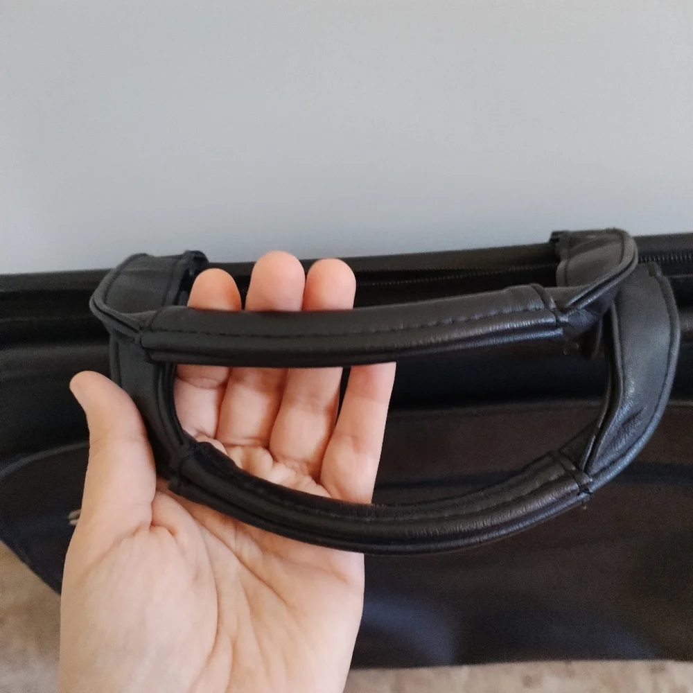 Black Professional Briefcase with Detachable Strap